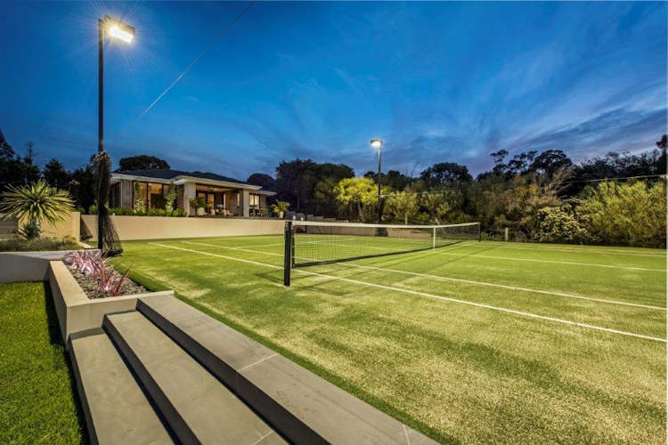 Tennis court lights